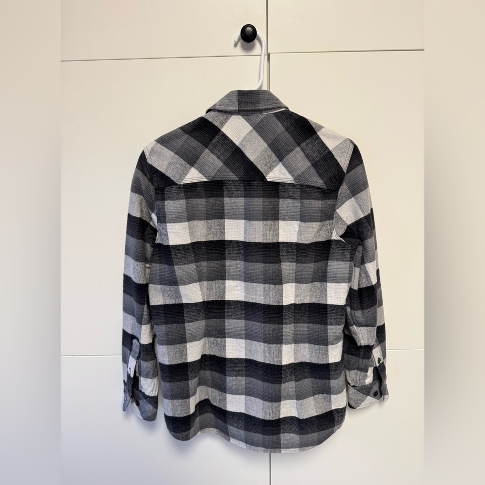 Pladra 100% cotton flannel black and white button down. - Picture 2 of 11